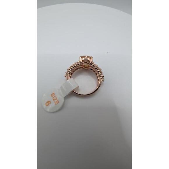 Rose Gold Tone Ring with Central Gem and Accent Stones Size 6 - Picture 2 of 9